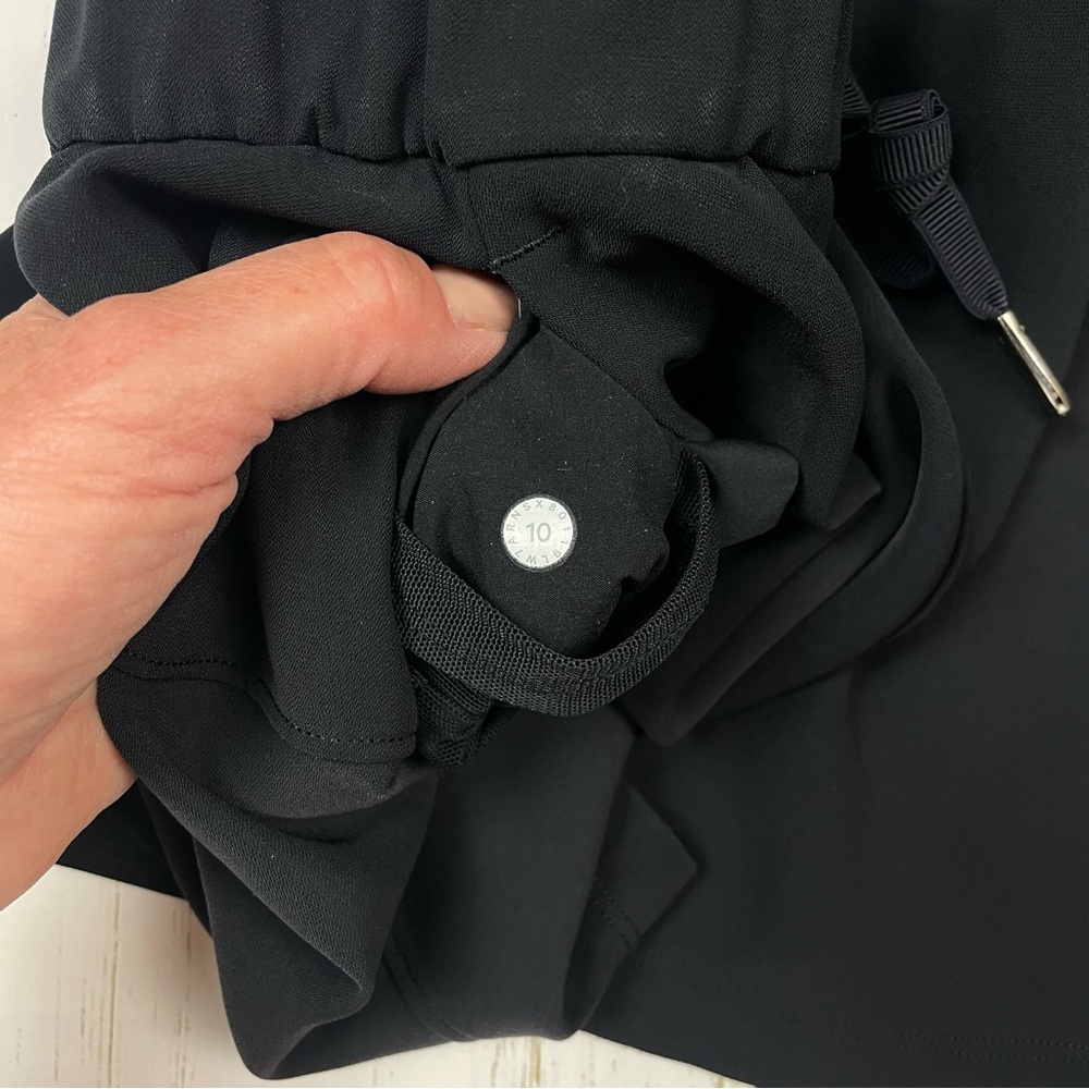 Lululemon On The Fly Short *Woven, *2.5” - Picture 10 of 10
